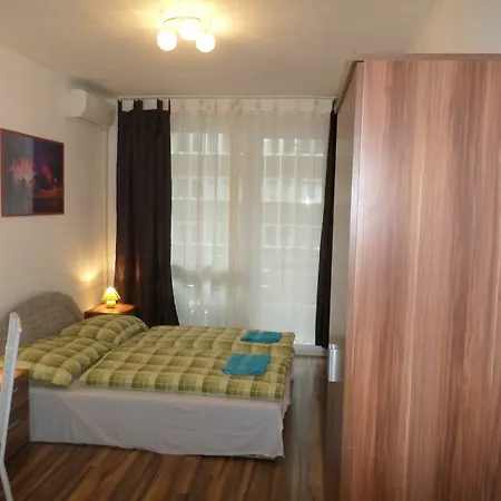 4 Budapest