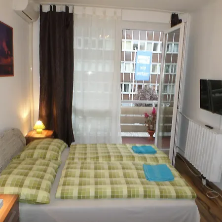 4 3* Budapest